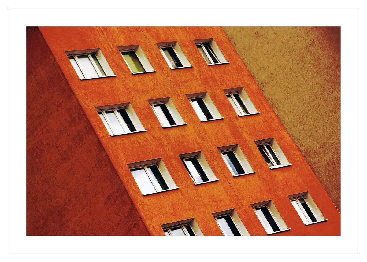 Facade 75 (The Recliner) by Beata Podwysocka